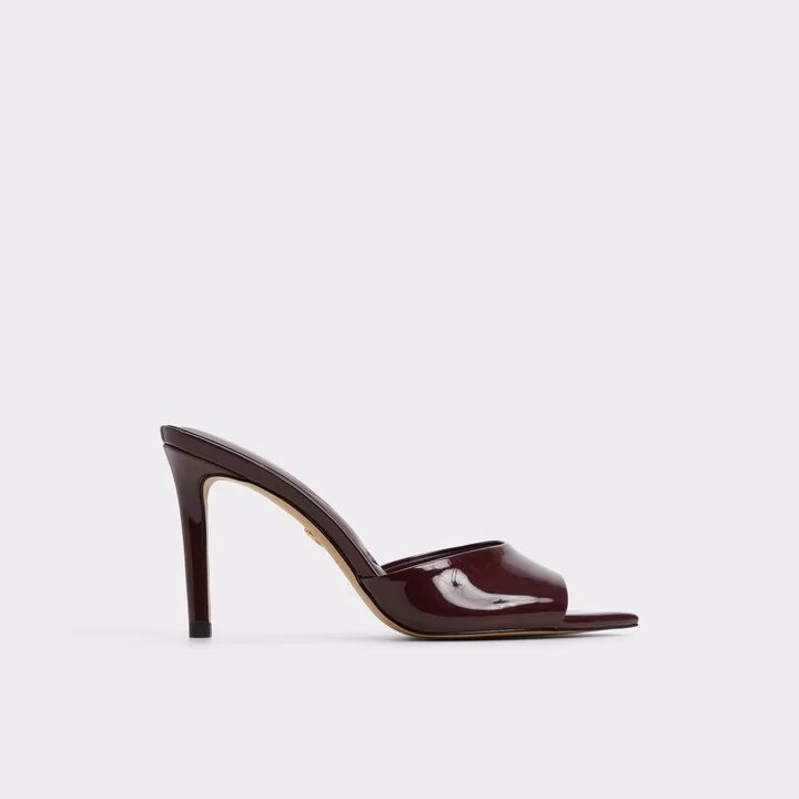Heeled mule