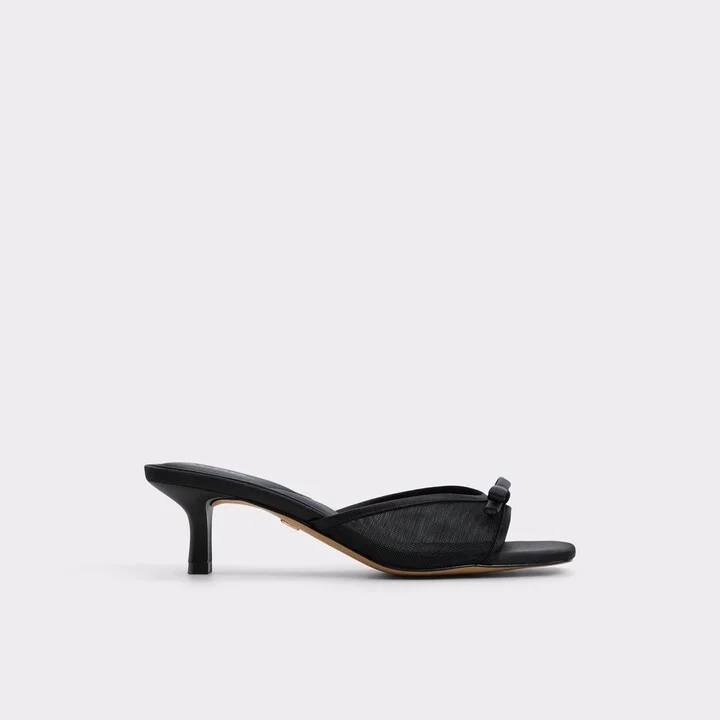 Heeled mule