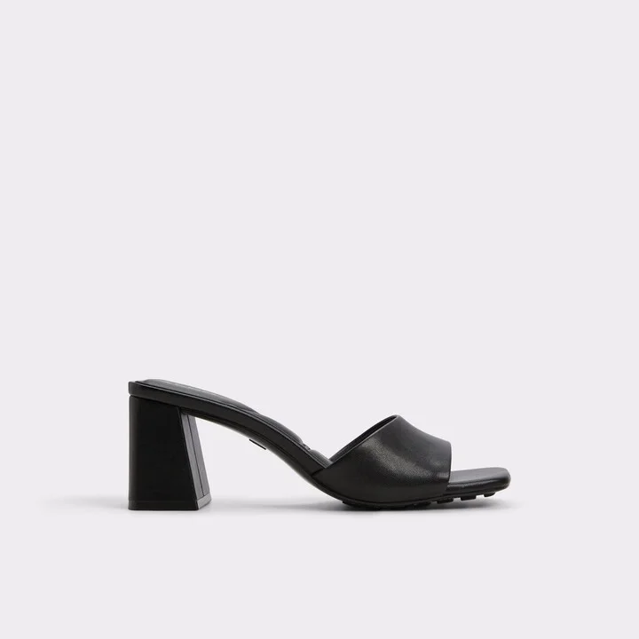 Heeled mule