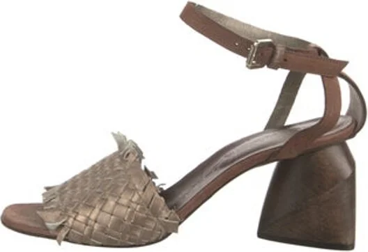 Brown, Neutrals