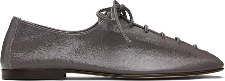 HEREU Gray Plegada Supple Shiny Derbys
