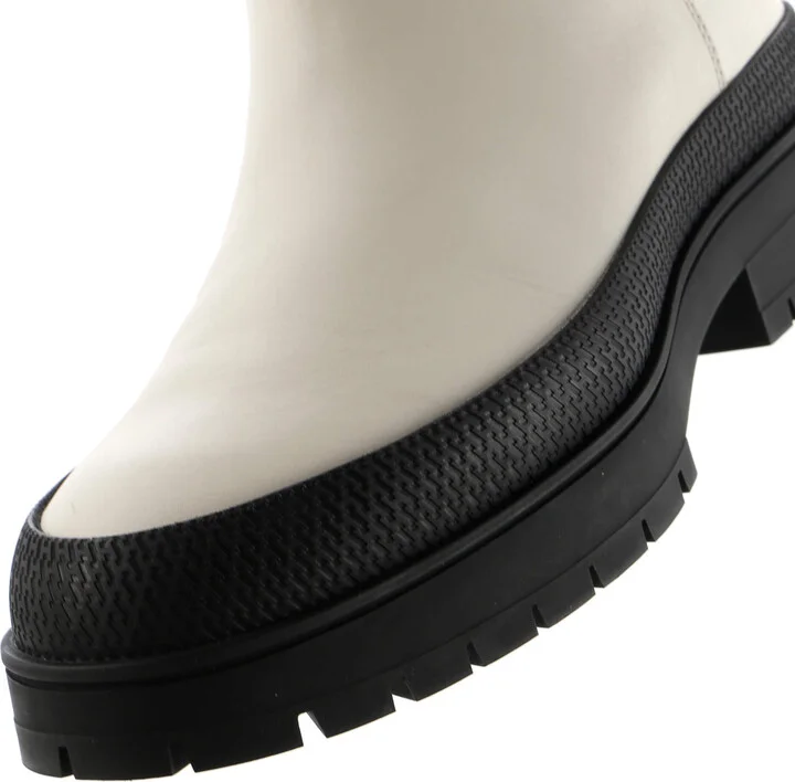 Hermes Women's Fuji Boots Quilted Leather - Image 5