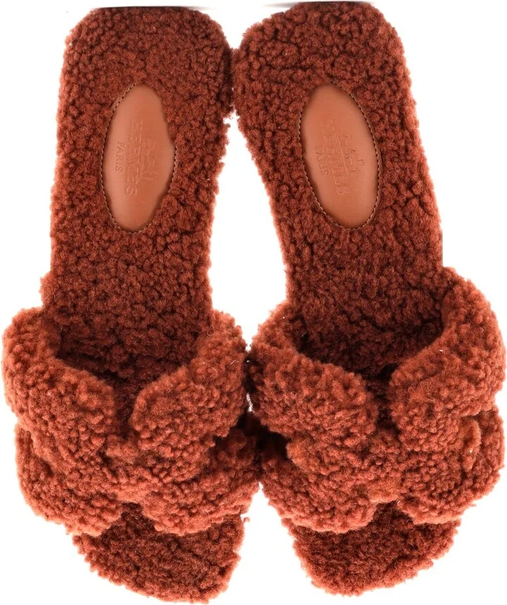 Hermes Women's Oran Sandals Shearling - Image 2