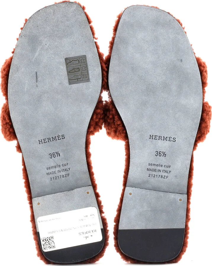 Hermes Women's Oran Sandals Shearling - Image 4