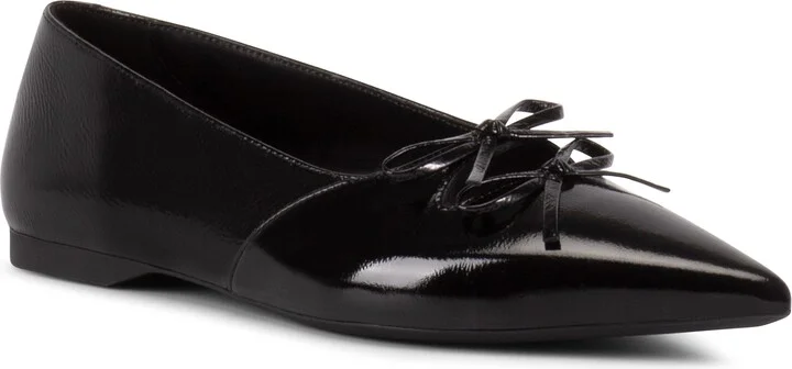 Hermine Pointed Toe Flat