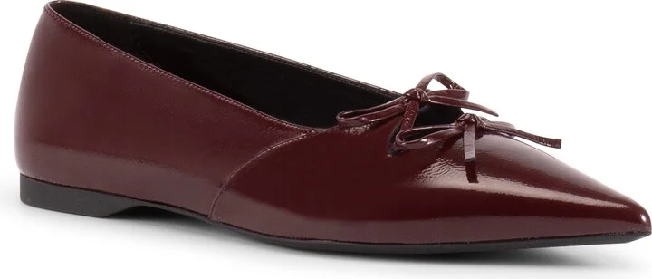 Hermine Pointed Toe Flat