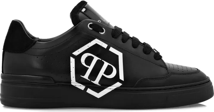 Hexagon leather sneakers
