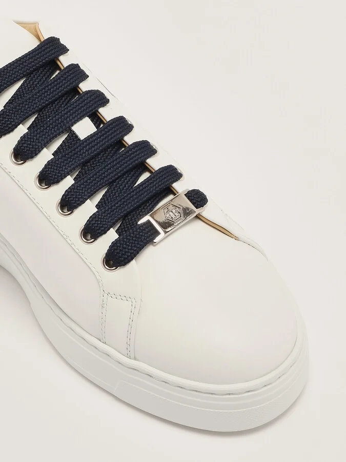 Hexagon Lo-top Sneaker - Image 5