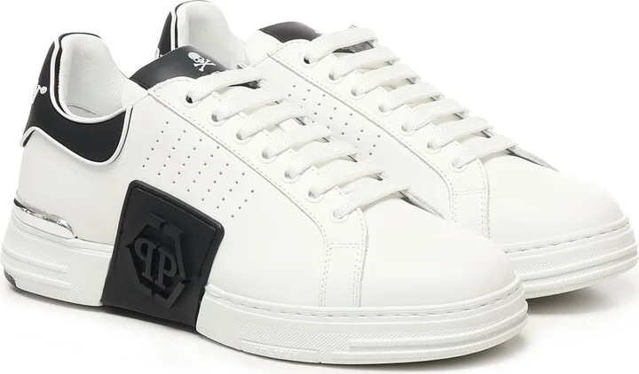 Hexagon Low Top Sneakers - Image 2