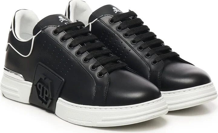 Hexagon Low Top Sneakers - Image 2