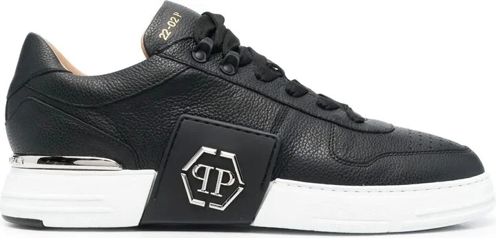 Hexagonal Low-Top Sneakers