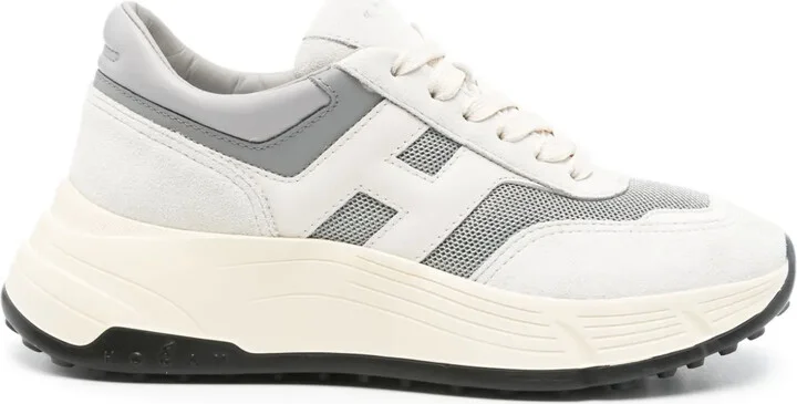 Hi-fi sneakers