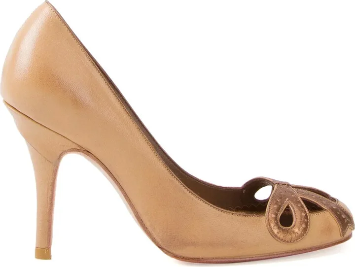 High-Heel Pumps
