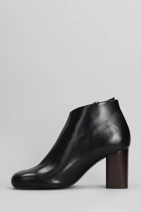 High Heels Ankle Boots In Black Leather - Image 3