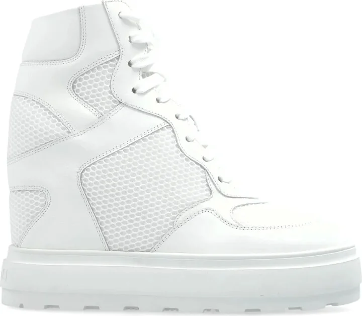 High Top sneakers