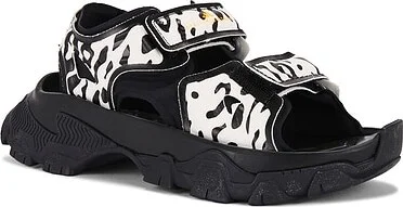 Hika Outdoor Sandal - Image 2