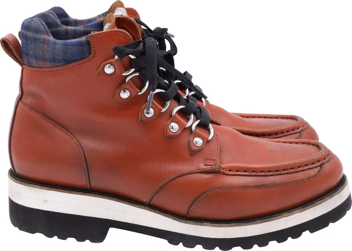 Hiking Ankle Boots in Brown Leather
