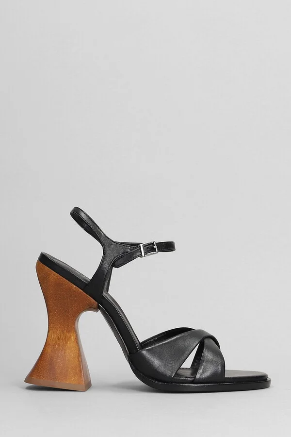 Hilda Curve Sandals In Black Leather