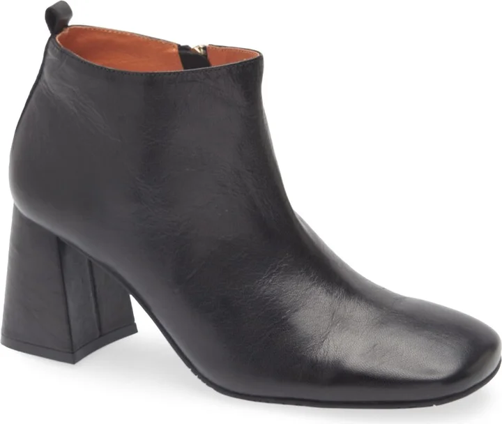 Hilla Block Heel Bootie