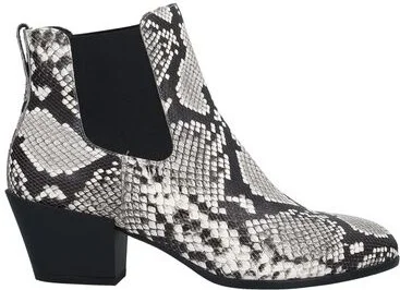Hogan Woman Ankle boots