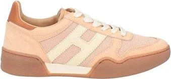 Salmon pink