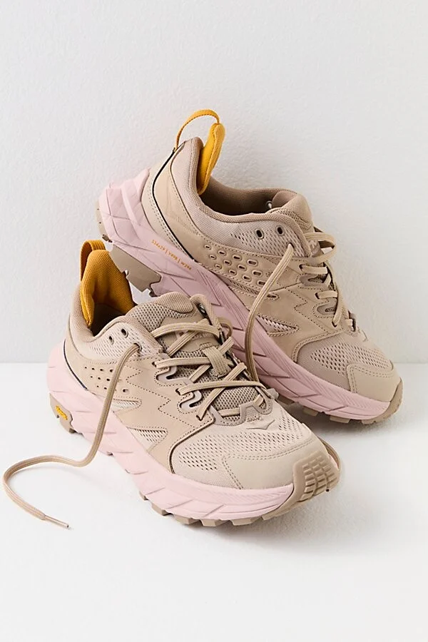 HOKA Anacapa Breeze Low Sneakers