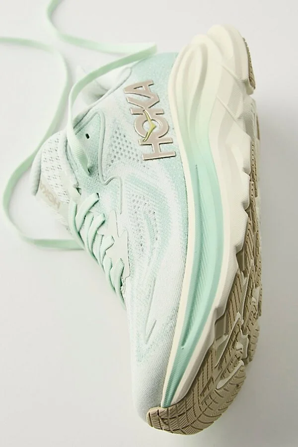 Hoka Clifton 10 Sneakers