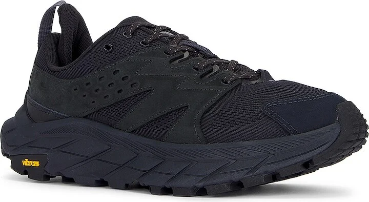 Hoka M Anacapa Breeze Low in Black - Image 2