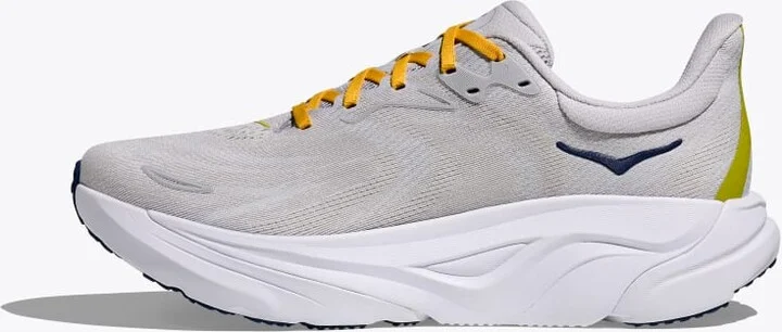 HOKA Men's Arahi 8 Shoes in Stardust/Cosmic Grey - Image 8