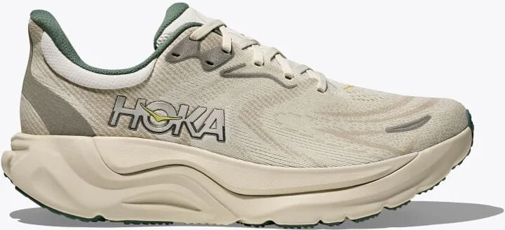 HOKA Men's Arahi 8 Shoes in Truffle Salt/Oyster Mushroom