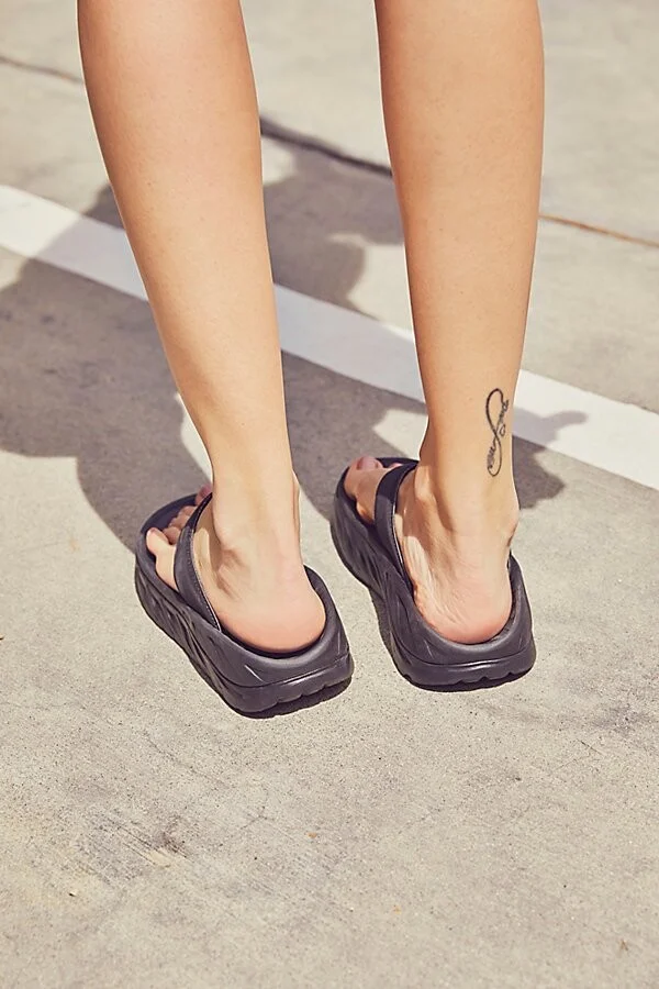 HOKA Ora Recovery Flip Flops - Image 5