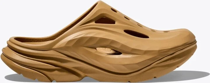 HOKA Ora Recovery Mule in Wheat/Wheat