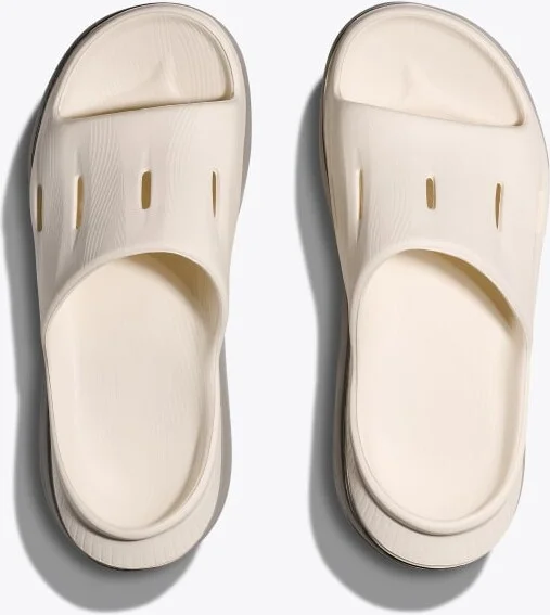 HOKA ORA Recovery Slide 3 Shoes in Alabaster/Stardust - Image 2
