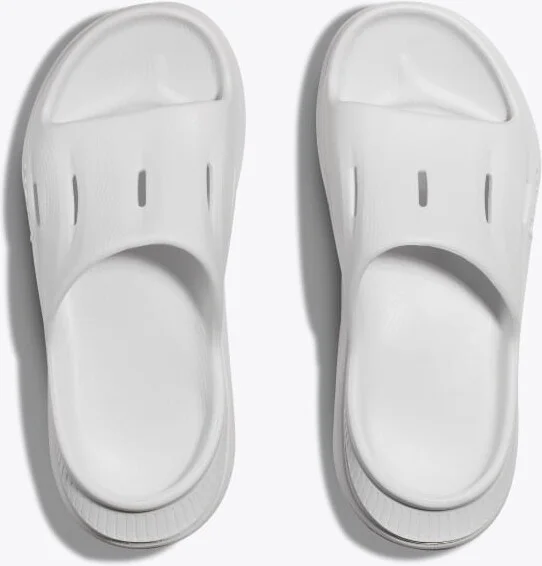 HOKA ORA Recovery Slide 3 Shoes in White/White - Image 2
