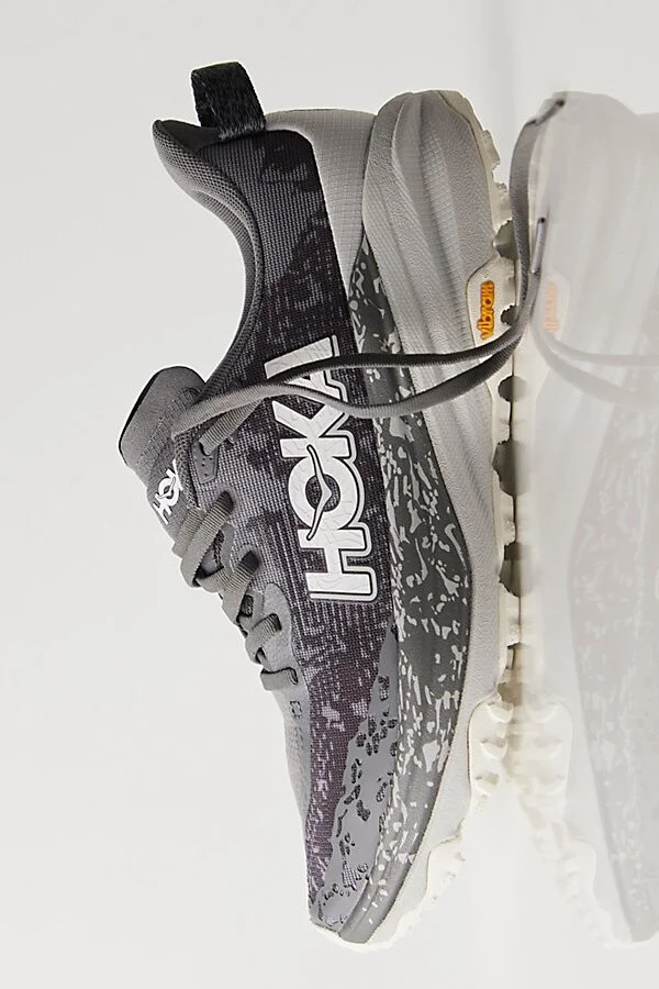 HOKA Speedgoat 6 Sneakers