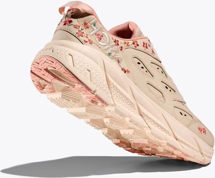 HOKA Vibrant Bloom Clifton L Shoes in Vanilla/Dry Clay - Image 4