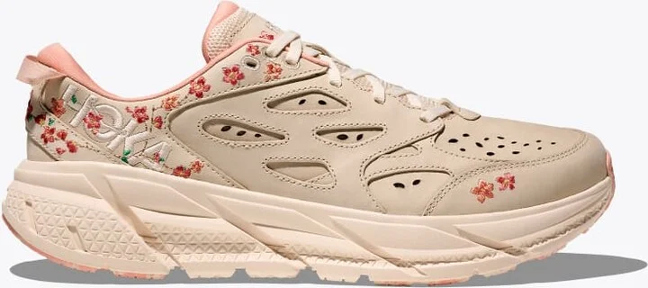 HOKA Vibrant Bloom Clifton L Shoes in Vanilla/Dry Clay