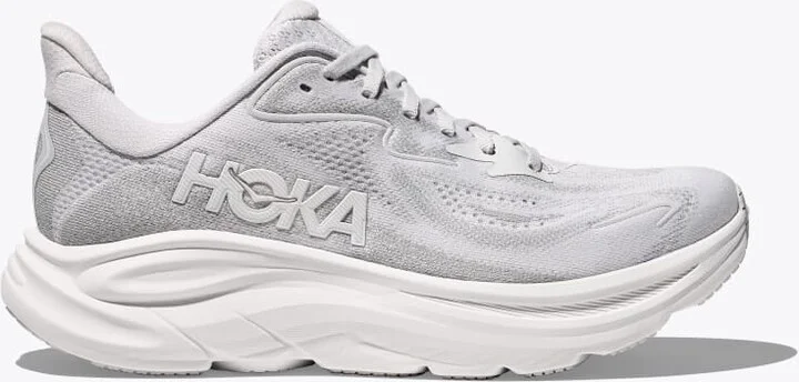 HOKA Women's Clifton 10 Shoes in Cosmic Grey/Stardust