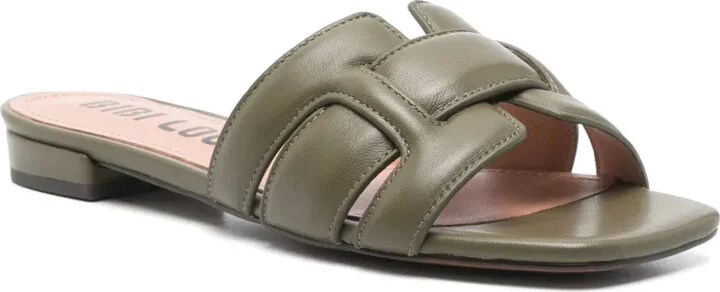 Holly slides - Image 2