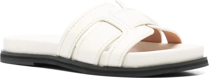 Holly slides - Image 2