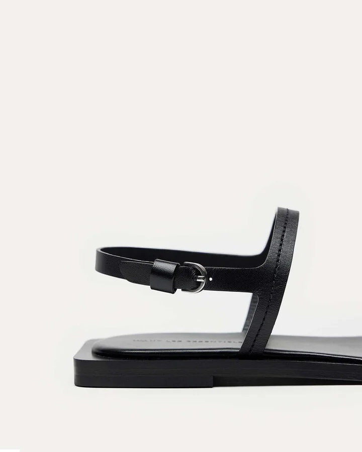Holton Smooth Leather Flat Sandal - Image 9