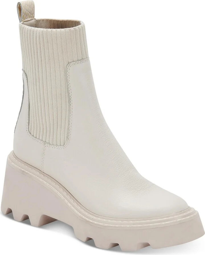 Hoven Womens Leather Lugged Sole Chelsea Boots