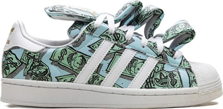 HP6596 printed sneakers
