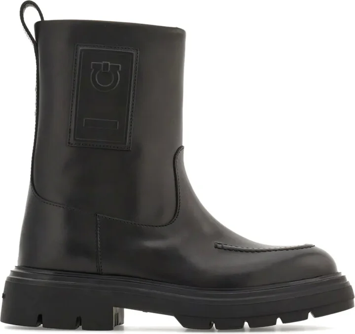 Hug boots