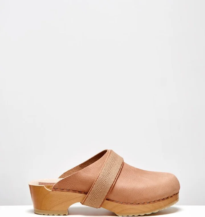 Humanoid Shoes