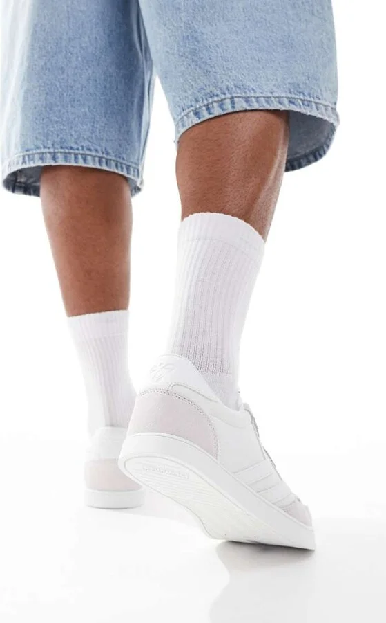 Hummel slimmer stadil tonal low canvas sneakers in white - Image 3