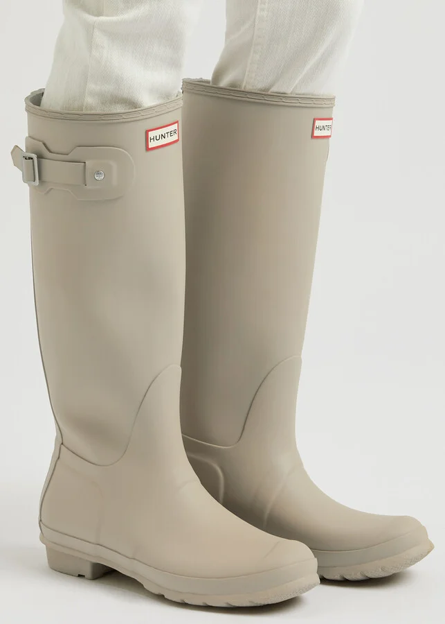 Hunter Original Tall Rubber Wellington Boots - Image 9