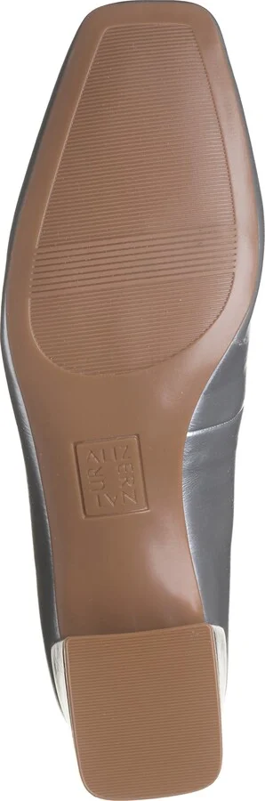 Huntley Square Toe Pump - Image 6