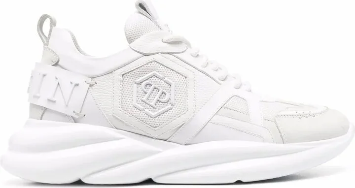 Hurricane low-top sneakers