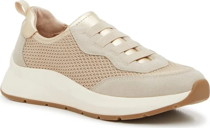Hush Puppies Hara Jogger SlipOn Sneaker